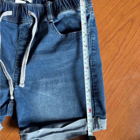 C’Est Toi stretch Denim Shorts - Picture 4 of 6